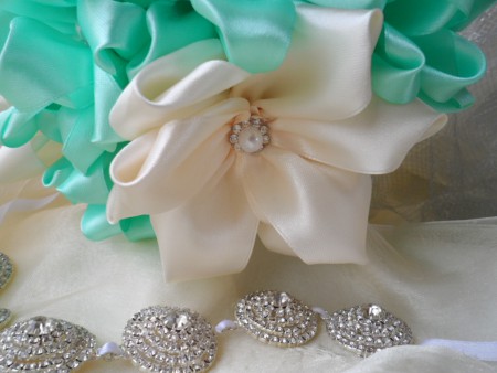 BOUQUET MARGHERITE IN RASO