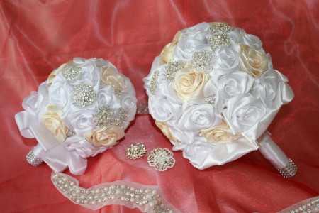 BOUQUET ROSE IN RASO